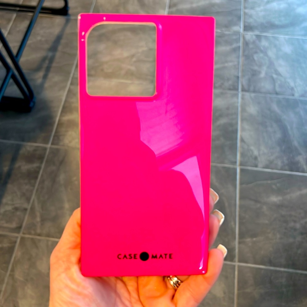 Case mate blox hot pink iPhone 13 Pro phone case